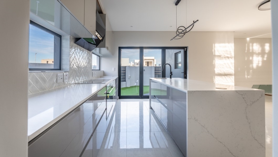4 Bedroom Property for Sale in Sandown Western Cape